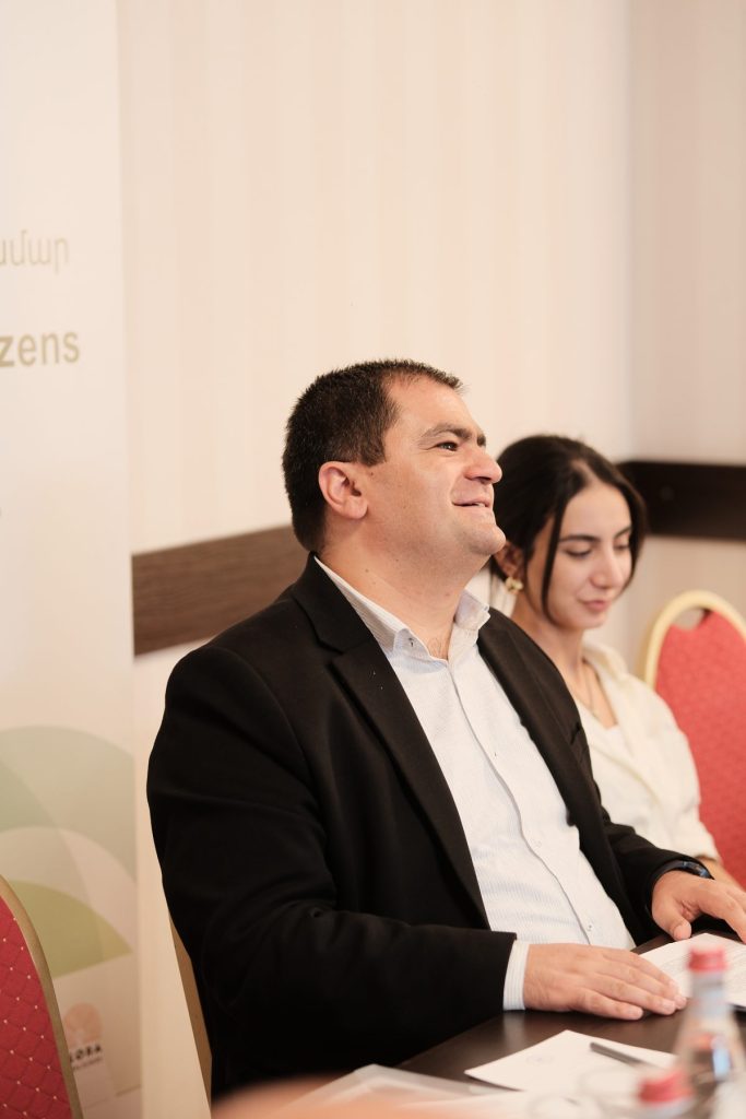 Քննարկման մասնակիցներ